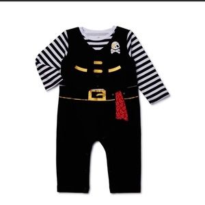 Celebrate Halloween Baby Pirate Costume 0-3 months and 1st Halloween bib